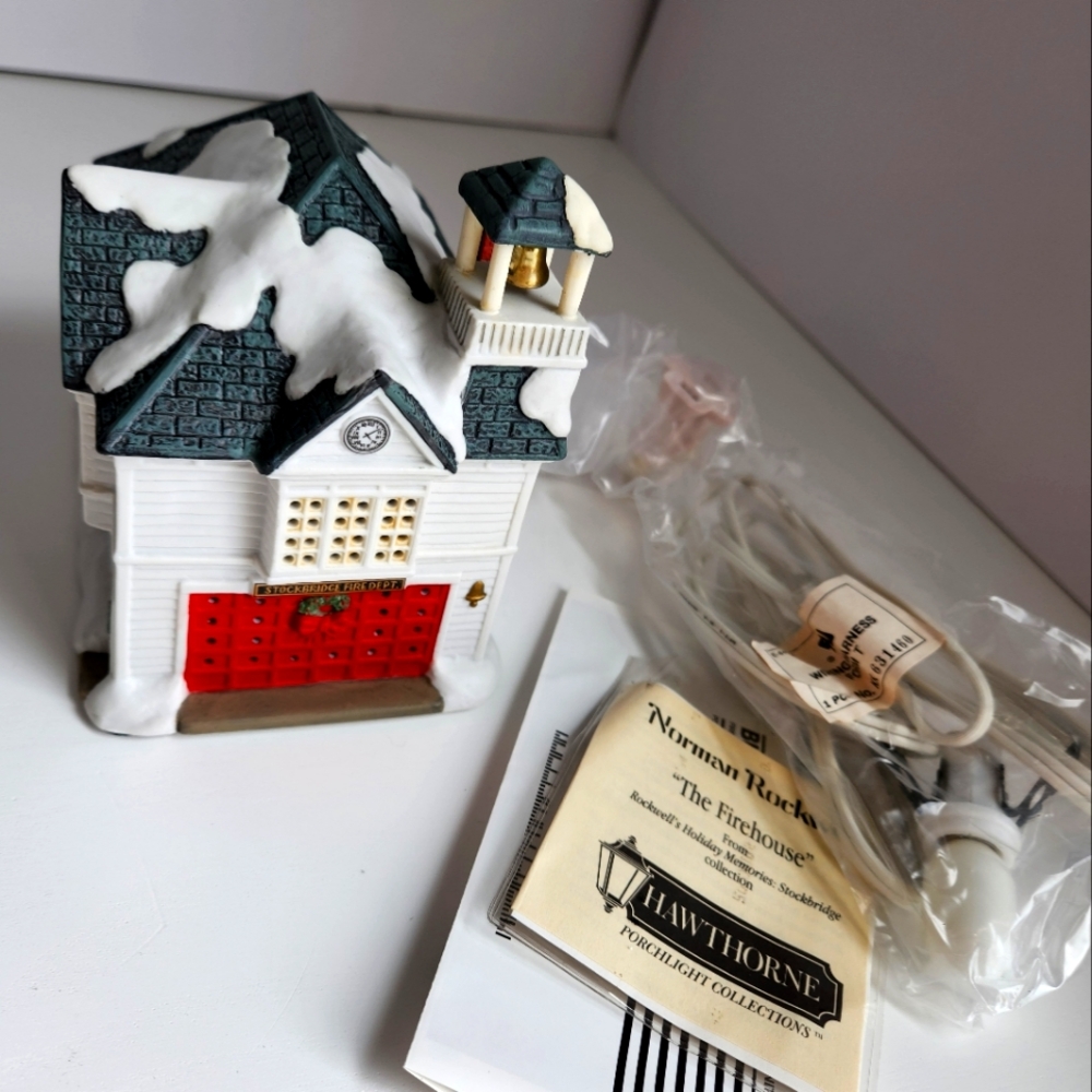 Vintage Hawthorne Porchlight Collections "The Firehouse" #79233 Christmas Decor